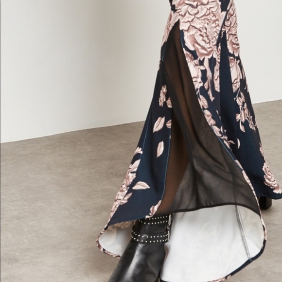 MinkPink Floral High Rise Flare Mesh Panel Pants - Picture 2 of 9